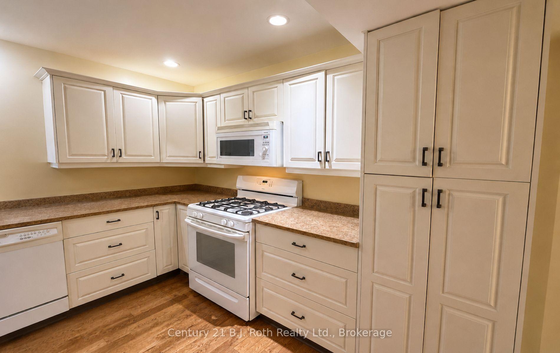 Photo 41 of 100 Cameron Street, Orillia — HOMEH