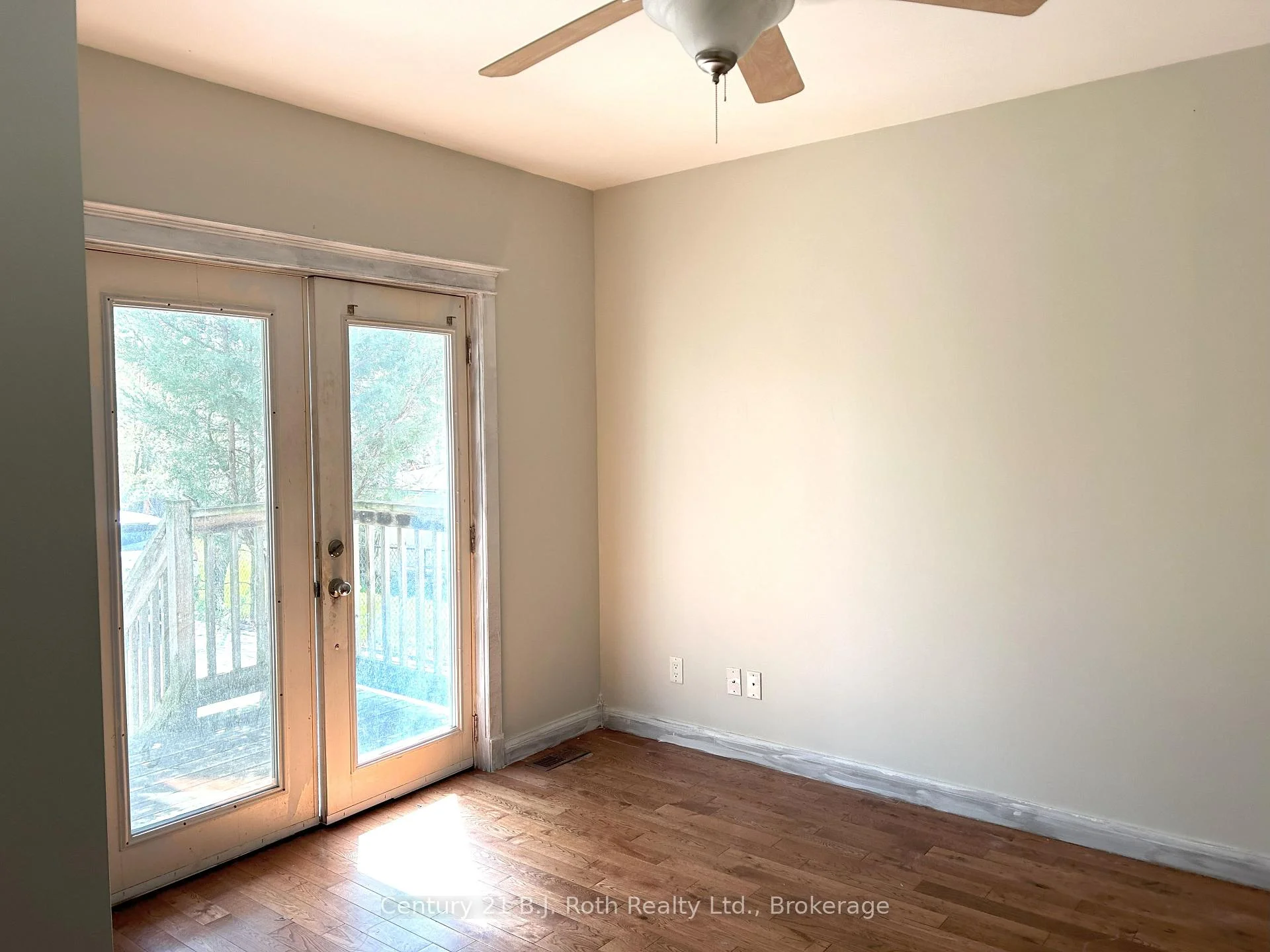 Photo 8 of 100 Cameron Street, Orillia — HOMEH
