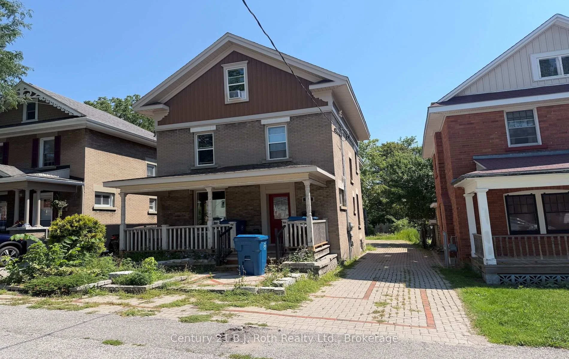 Photo 11 of 100 Cameron Street, Orillia — HOMEH