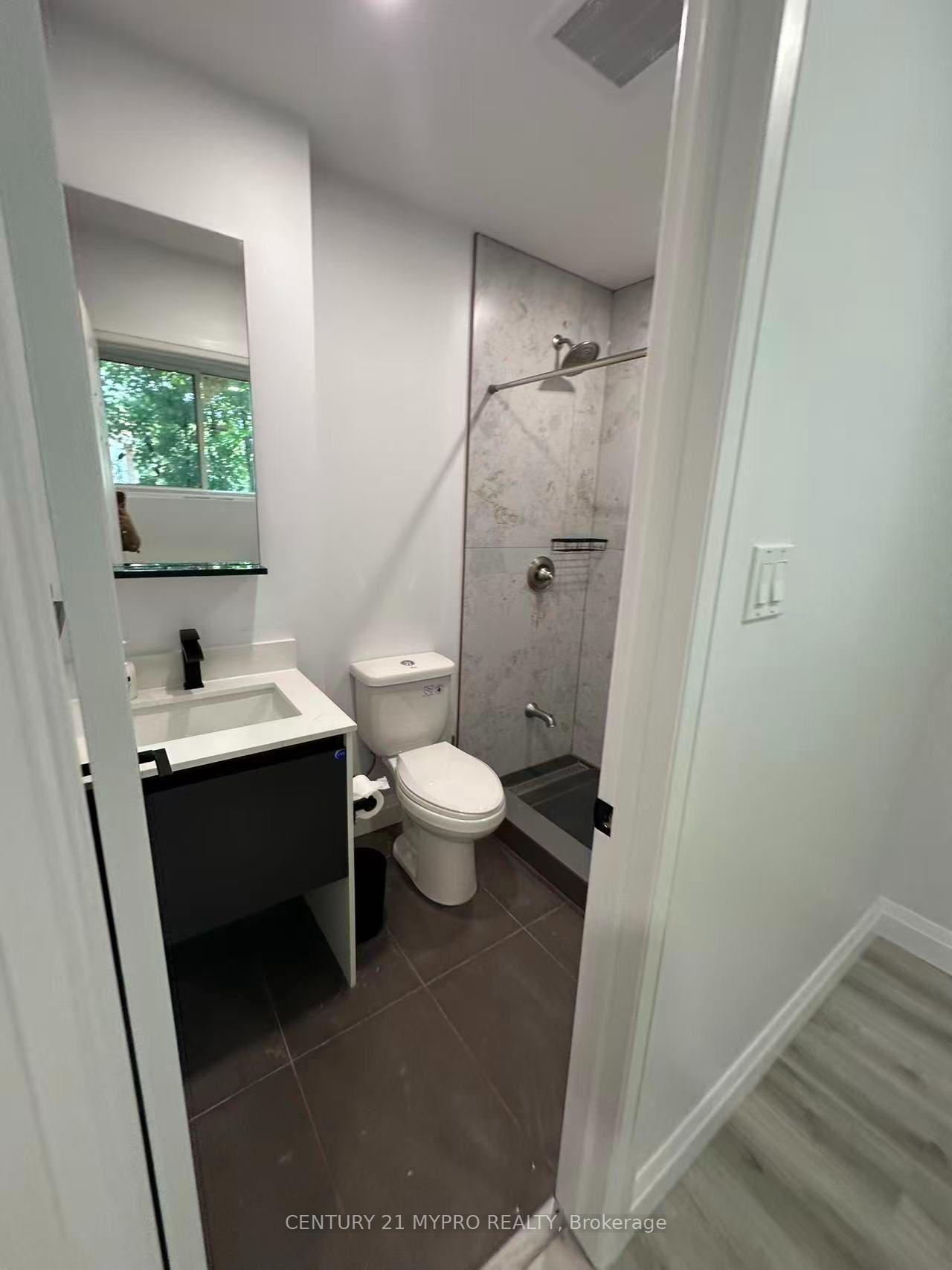 Photo 6 of Unit Lower, 5 Chant Crescent, Markham, Unionville — HOMEH