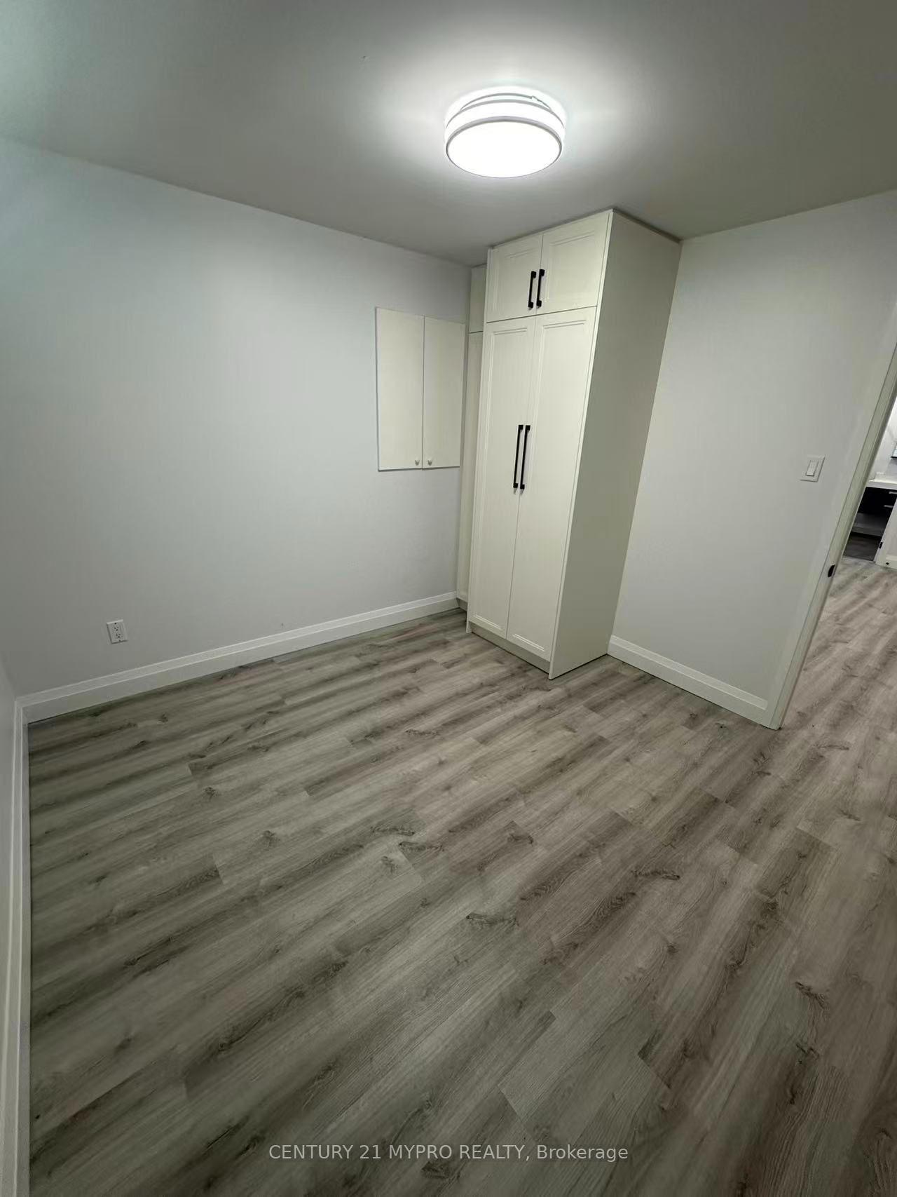 Photo 7 of Unit Lower, 5 Chant Crescent, Markham, Unionville — HOMEH