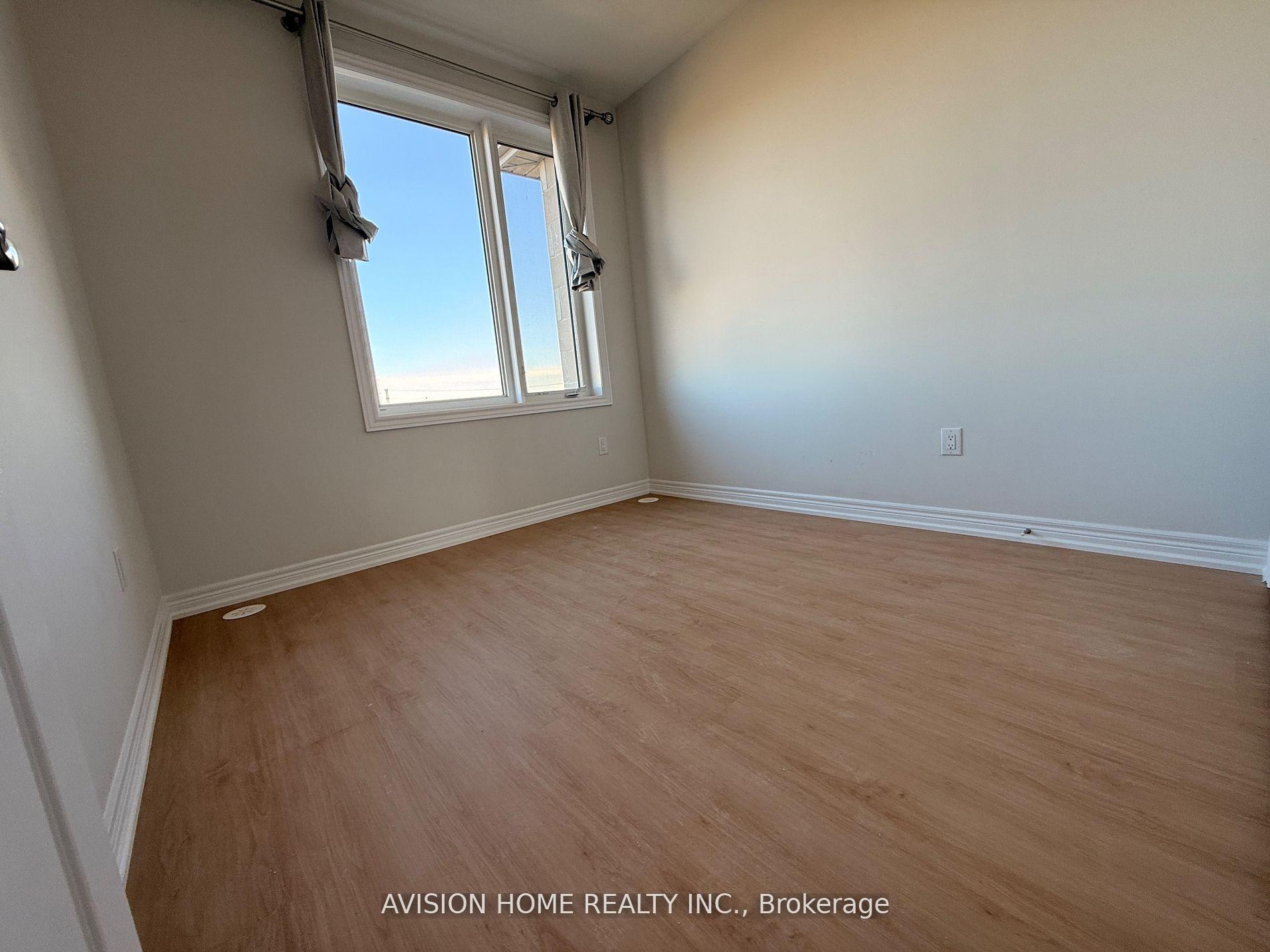 Photo 19 of 101 MUMBAI DRIVE Mumbai Drive, Markham, Middlefield — HOMEH