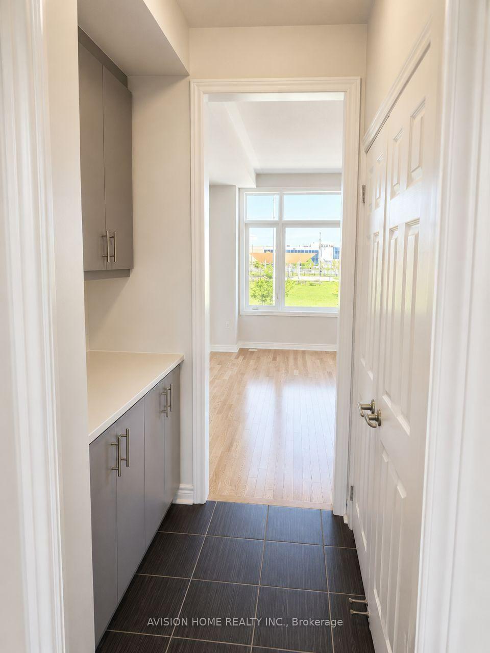 Photo 8 of 101 MUMBAI DRIVE Mumbai Drive, Markham, Middlefield — HOMEH