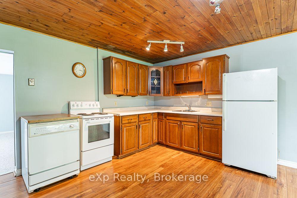 Photo 8 of 520 Huron Road, South Bruce Peninsula — HOMEH
