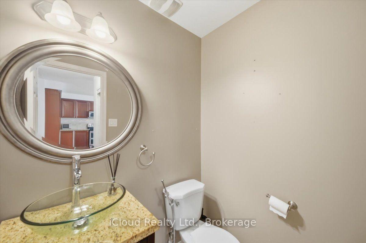 Photo 17 of 270 Whetham Heights, Milton, Harrison — HOMEH