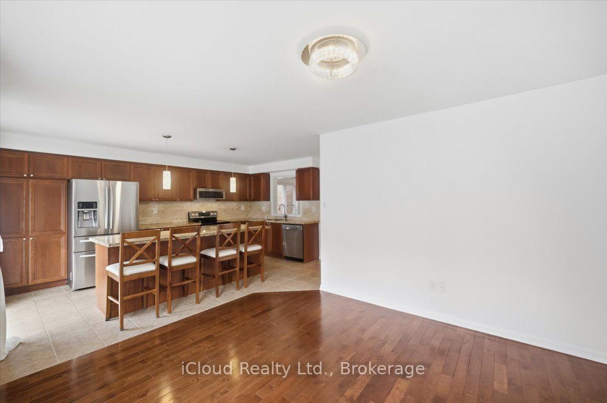 Photo 22 of 270 Whetham Heights, Milton, Harrison — HOMEH