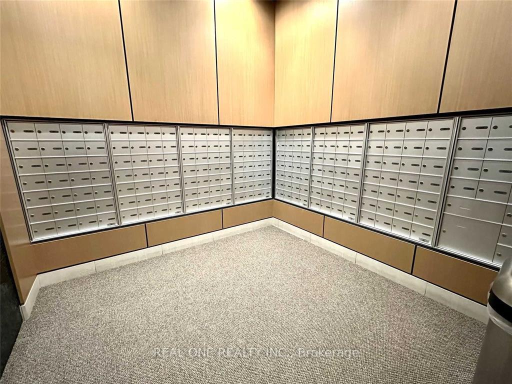 Photo 6 of Unit 1004, 58 Orchard View Boulevard, Toronto, Yonge-Eglinton — HOMEH