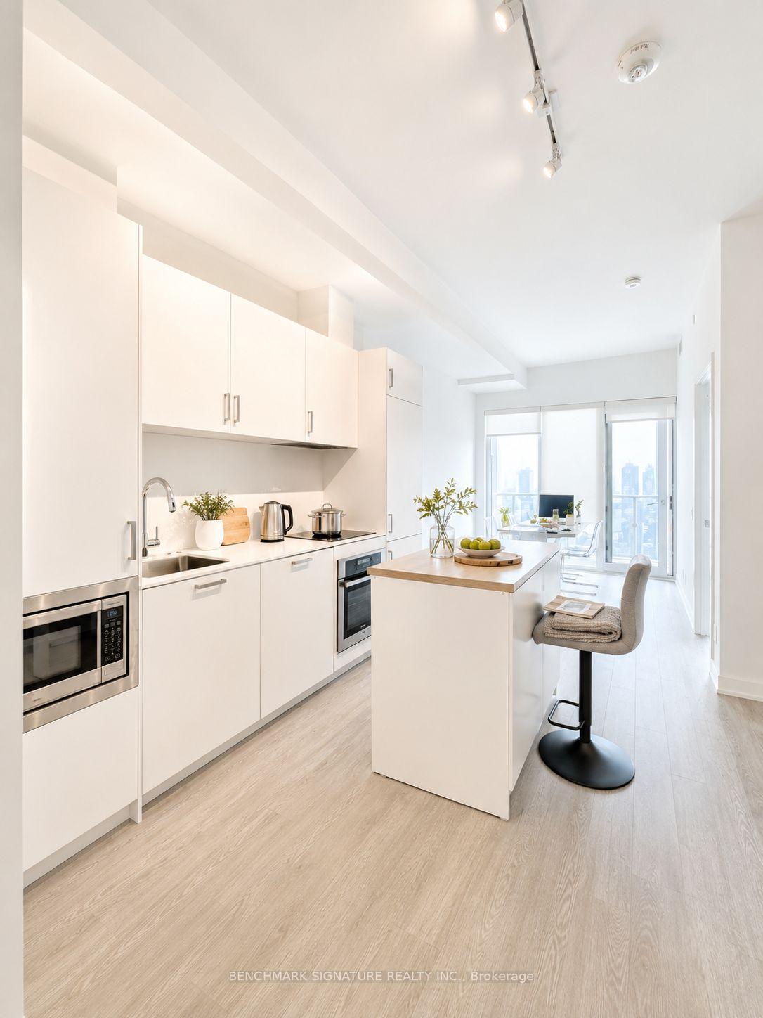Photo 4 of Unit 5209, 88 Queen Street E, Toronto, Church-Yonge Corridor — HOMEH