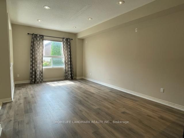 Photo 5 of 46 Stoneheath Crescent, Markham, Cachet — HOMEH