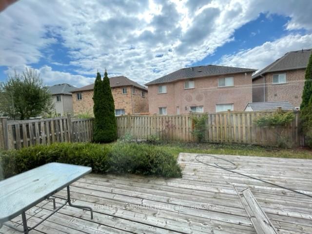 Photo 21 of 46 Stoneheath Crescent, Markham, Cachet — HOMEH