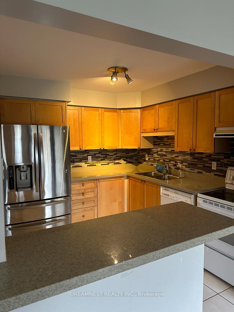 Photo 6 of 1209 Quest Circle, Mississauga, Meadowvale Village — HOMEH