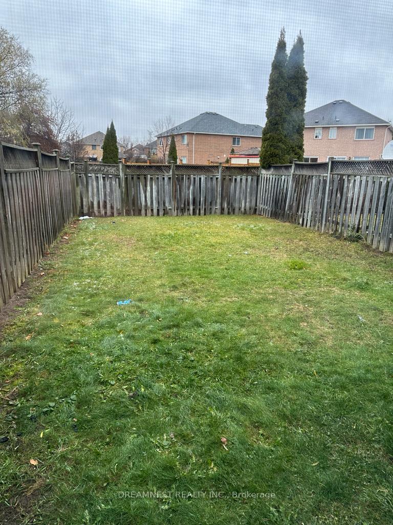 Photo 16 of 1209 Quest Circle, Mississauga, Meadowvale Village — HOMEH