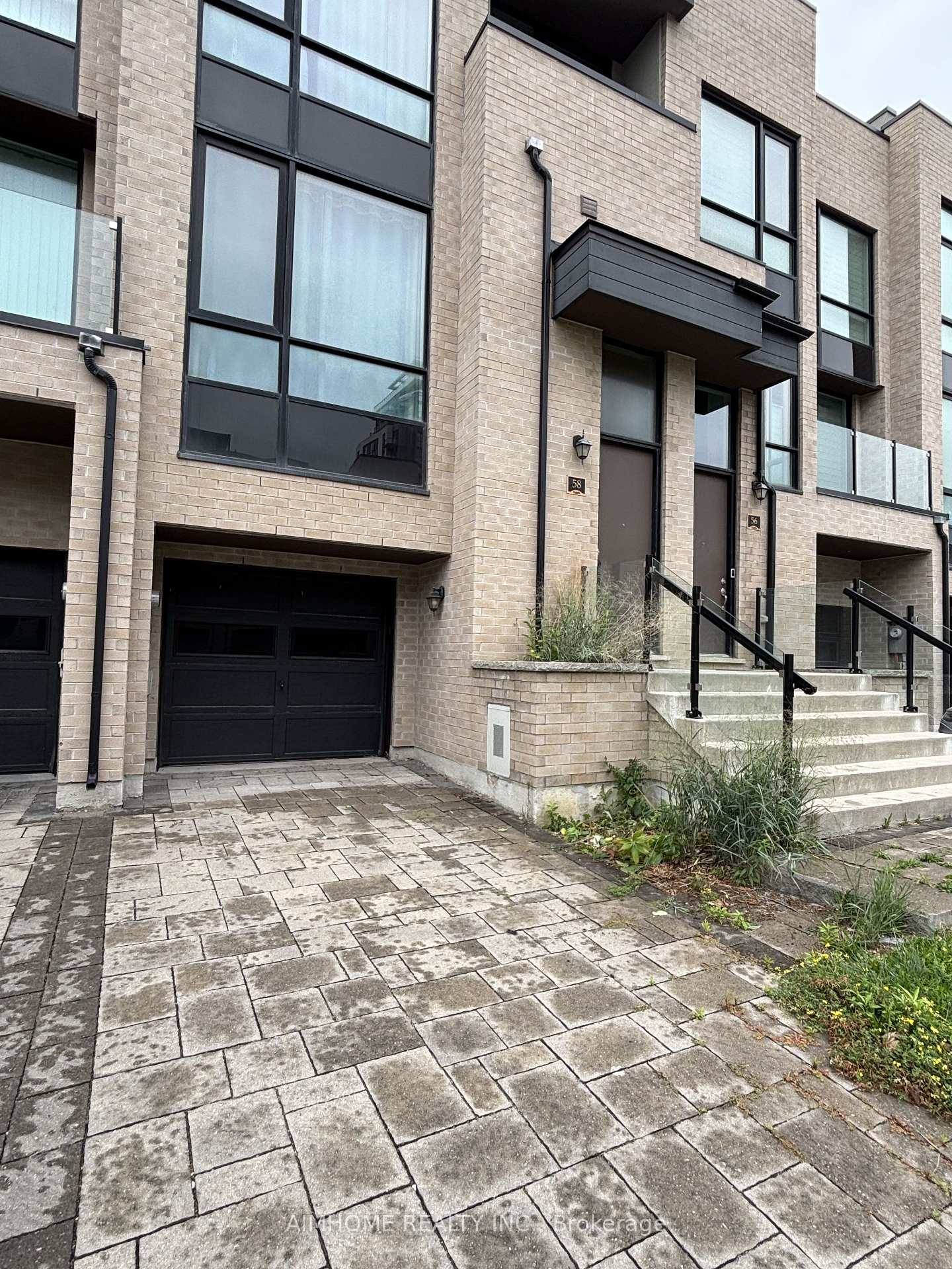 Photo 3 of 58 Pony Farm Drive, Etobicoke, Willowridge-Martingrove-Richview — HOMEH