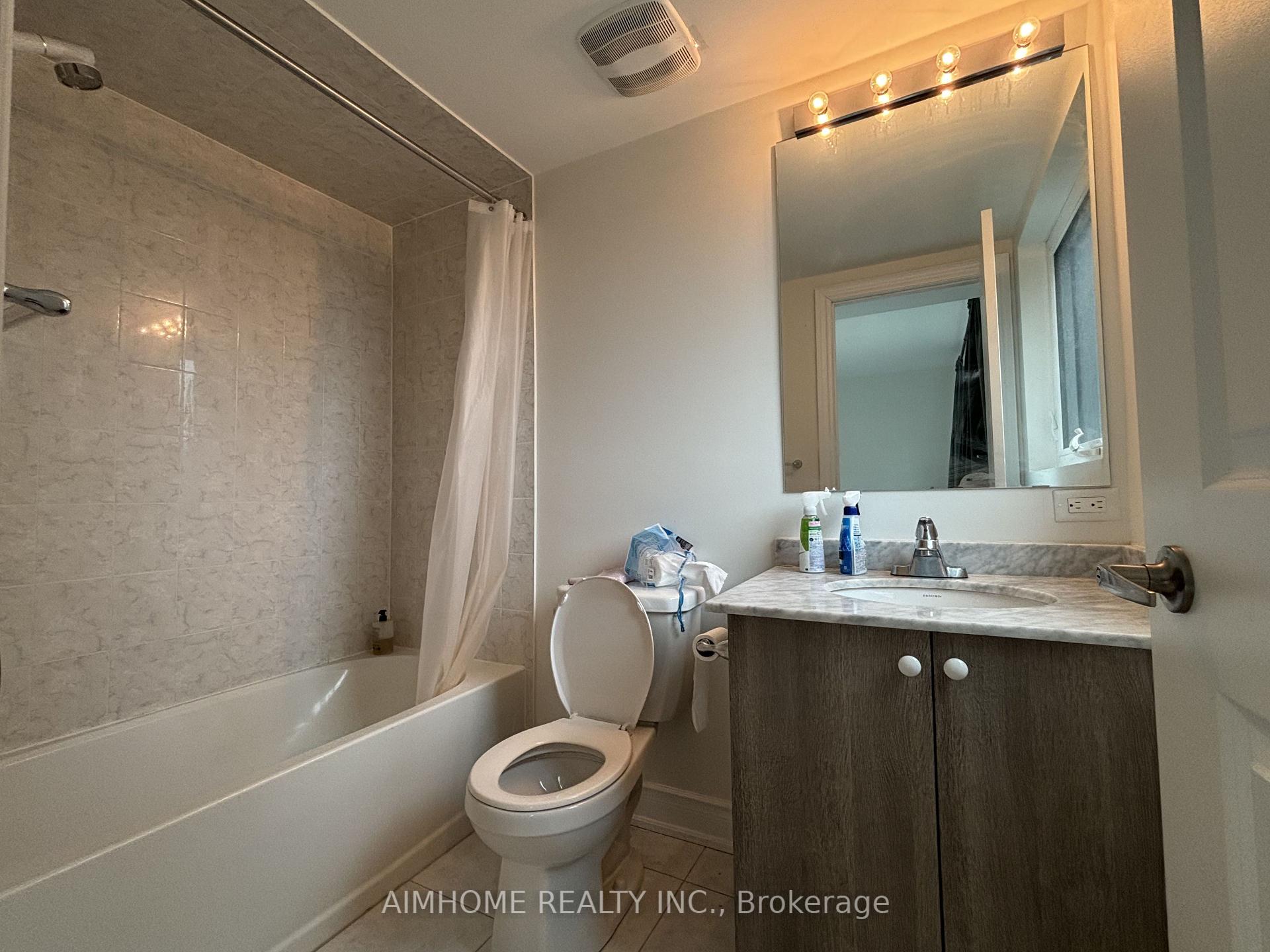 Photo 12 of 58 Pony Farm Drive, Etobicoke, Willowridge-Martingrove-Richview — HOMEH