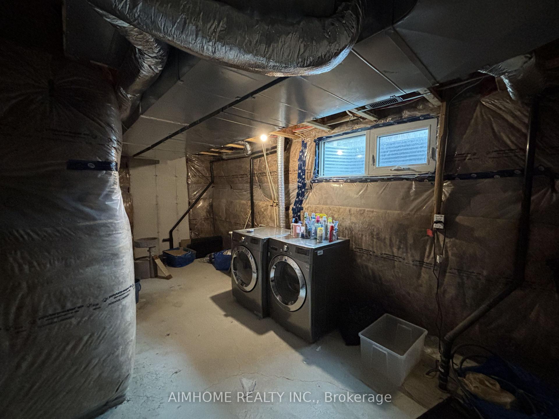 Photo 19 of 58 Pony Farm Drive, Etobicoke, Willowridge-Martingrove-Richview — HOMEH