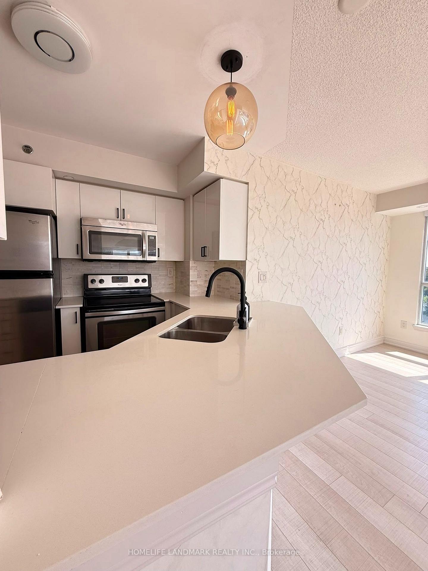 Photo 6 of Unit 413, 760 Sheppard Avenue W, North York, Bathurst Manor — HOMEH