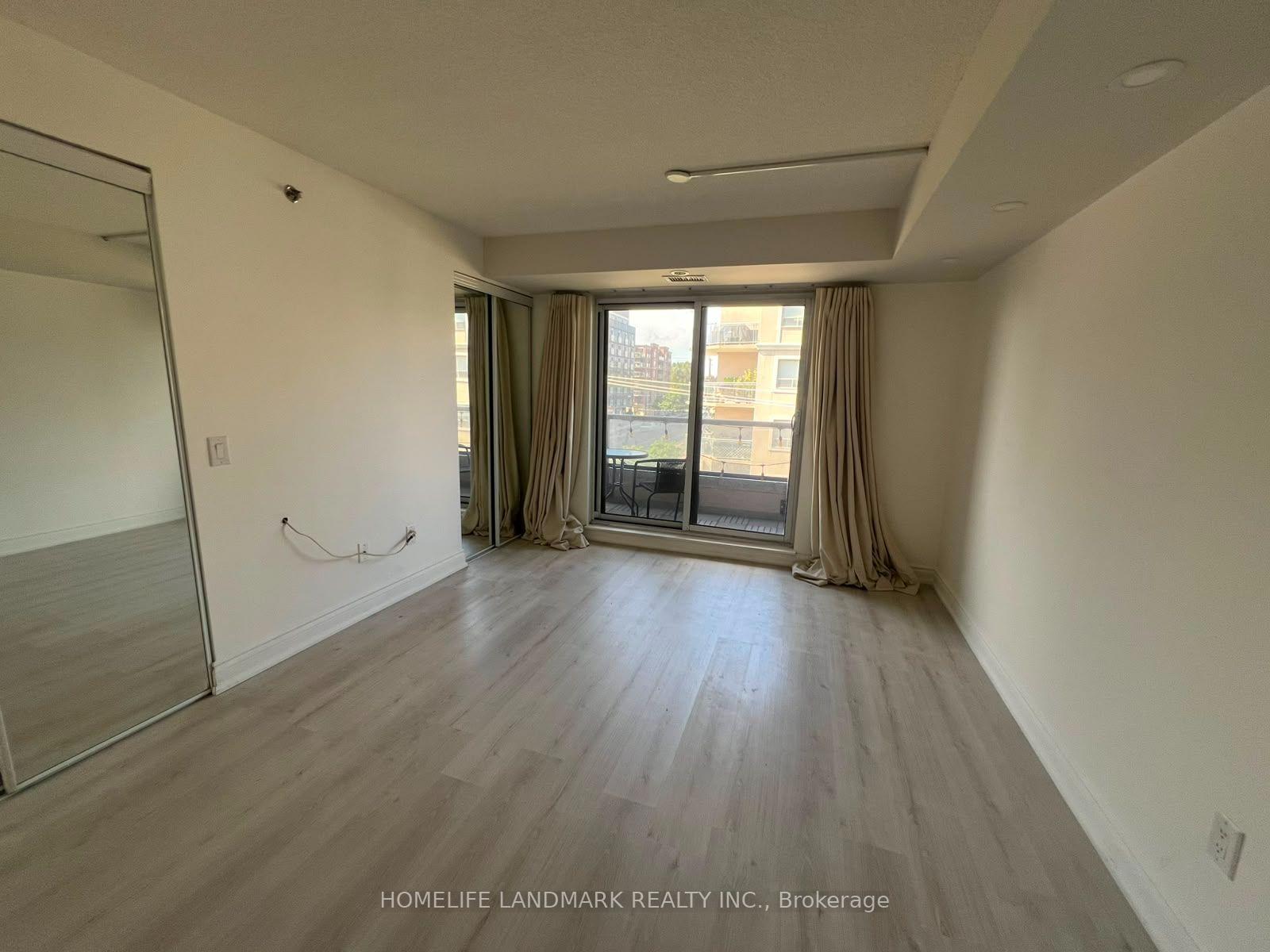Photo 16 of Unit 413, 760 Sheppard Avenue W, North York, Bathurst Manor — HOMEH