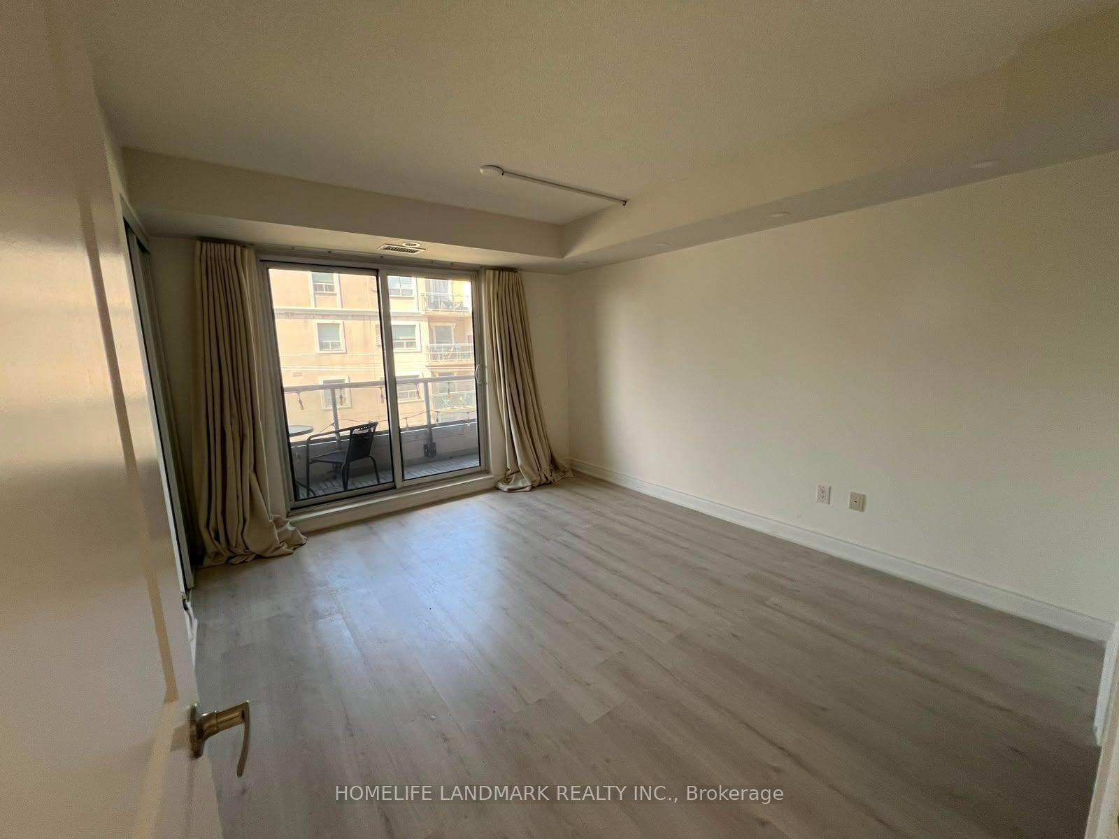 Photo 19 of Unit 413, 760 Sheppard Avenue W, North York, Bathurst Manor — HOMEH