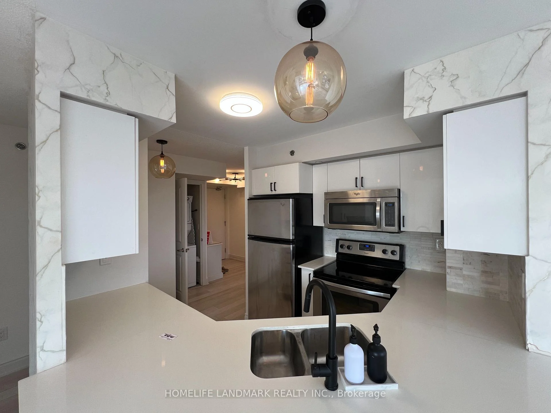 Photo 13 of Unit 413, 760 Sheppard Avenue W, North York, Bathurst Manor — HOMEH