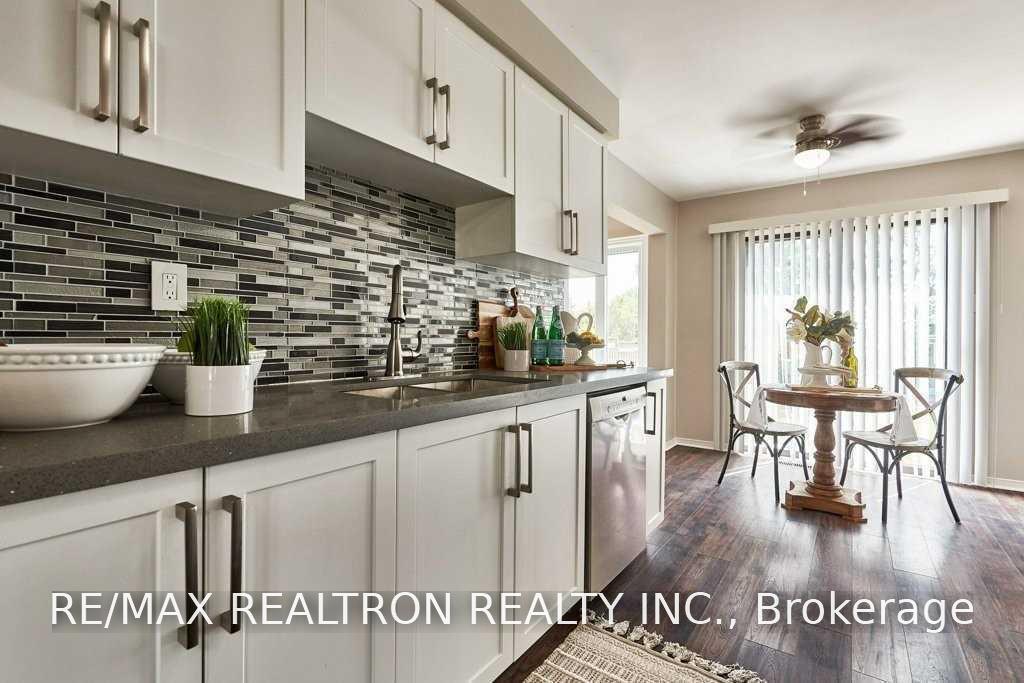 Photo 12 of 23 Keeble Crescent, Ajax, Central — HOMEH