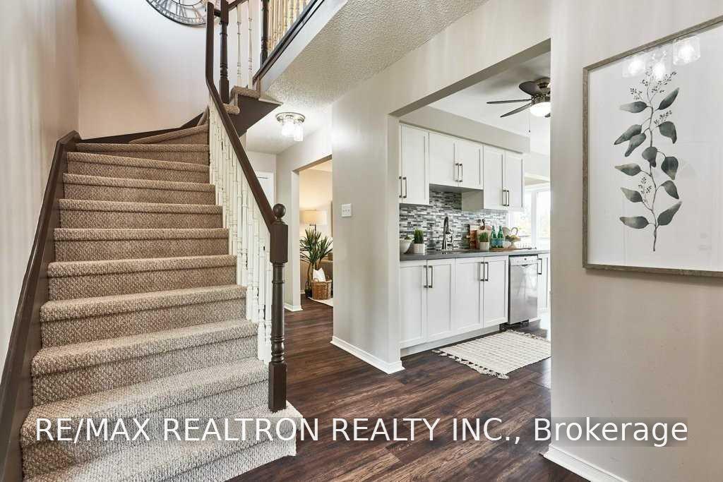 Photo 13 of 23 Keeble Crescent, Ajax, Central — HOMEH