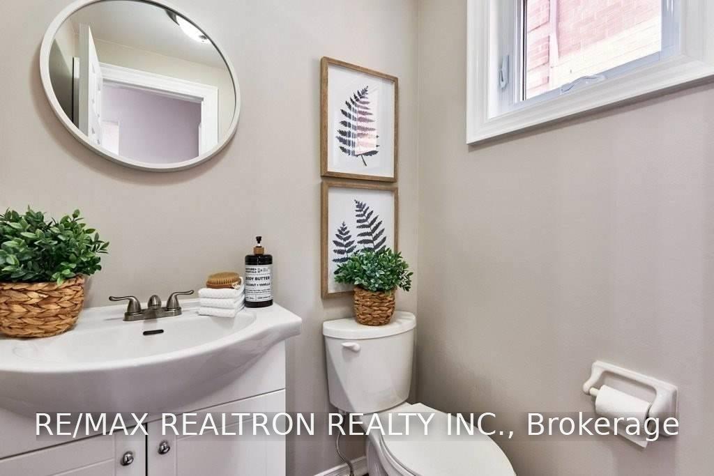 Photo 15 of 23 Keeble Crescent, Ajax, Central — HOMEH