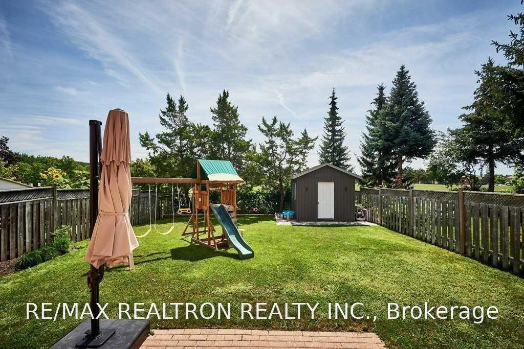 Photo 22 of 23 Keeble Crescent, Ajax, Central — HOMEH