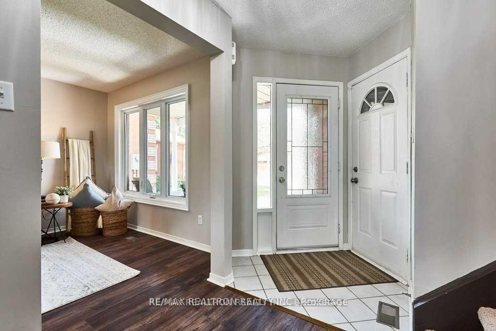 Photo 25 of 23 Keeble Crescent, Ajax, Central — HOMEH
