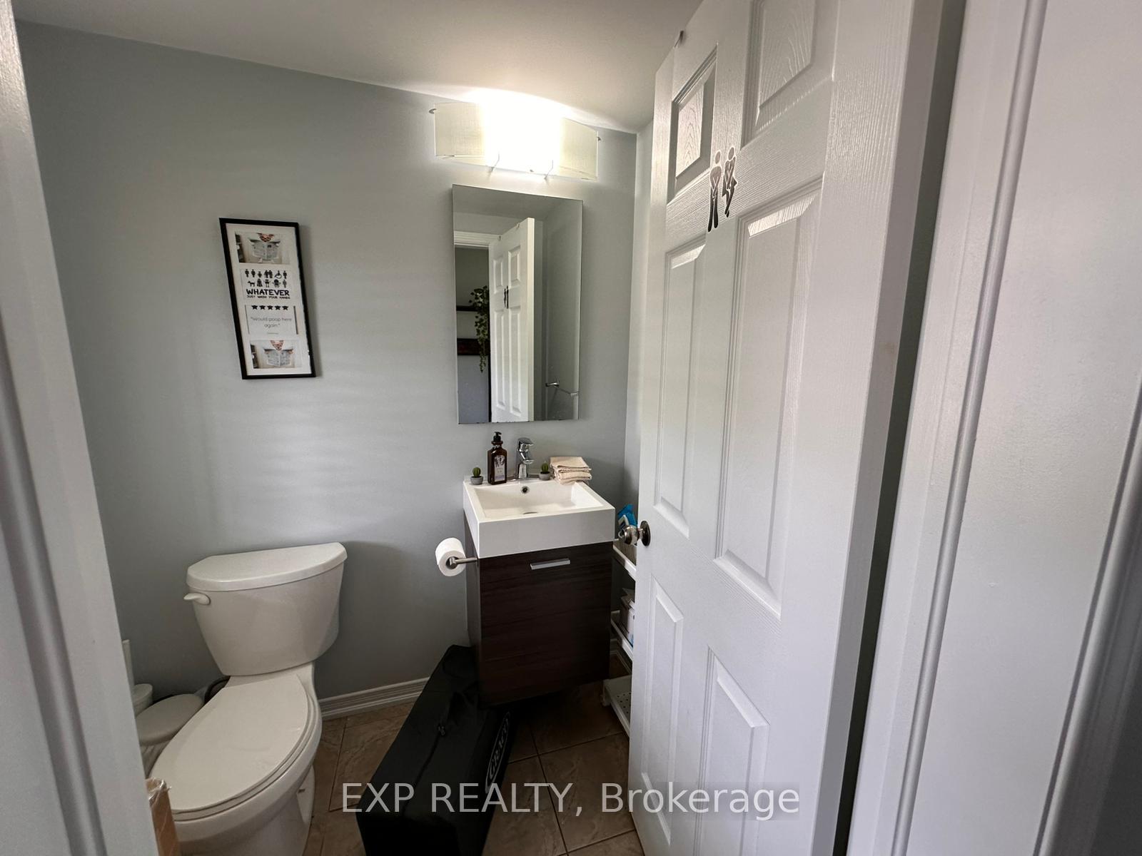 Photo 9 of 8660 Dogwood Crescent, Niagara Falls, Brown — HOMEH