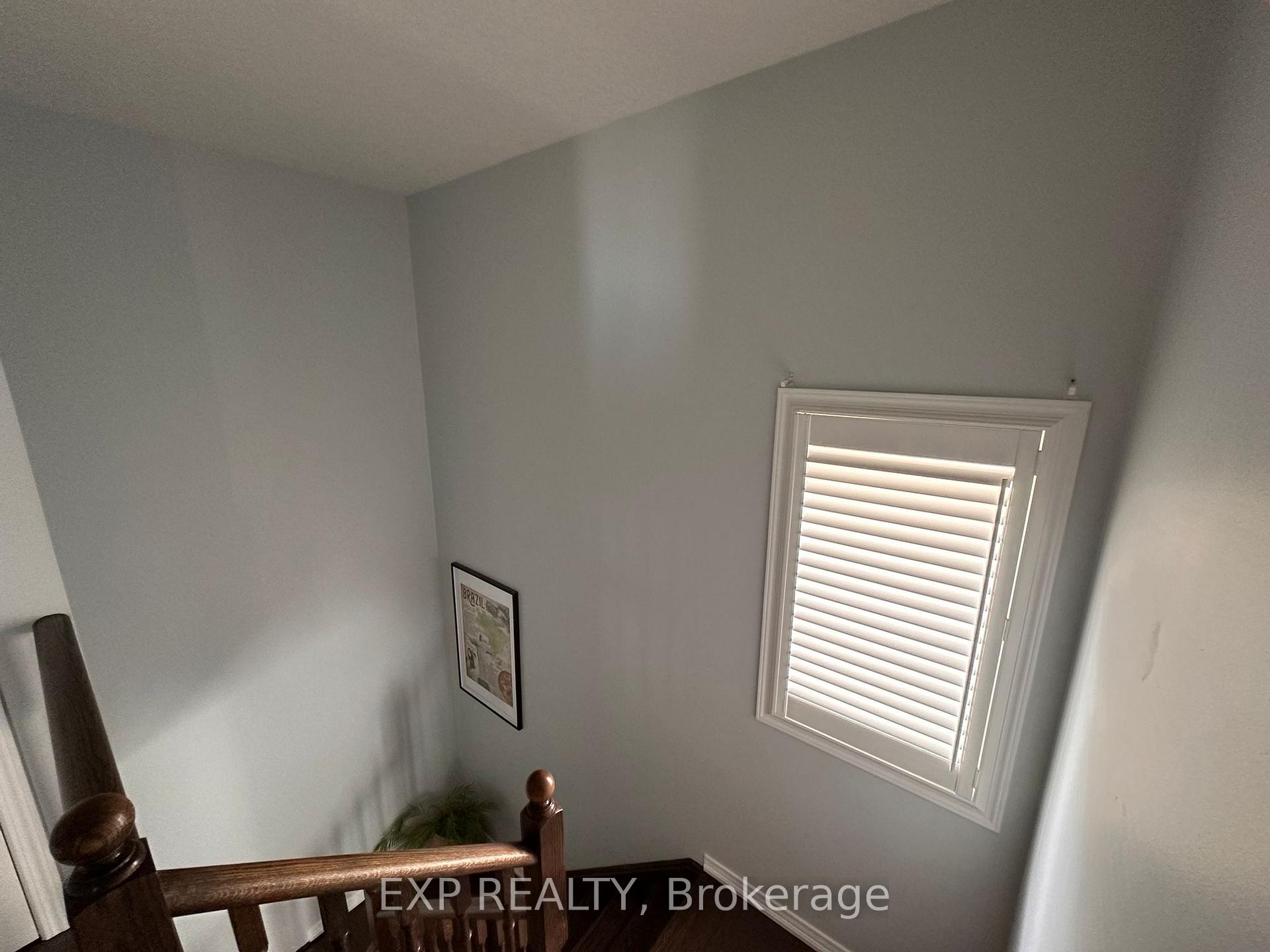 Photo 25 of 8660 Dogwood Crescent, Niagara Falls, Brown — HOMEH