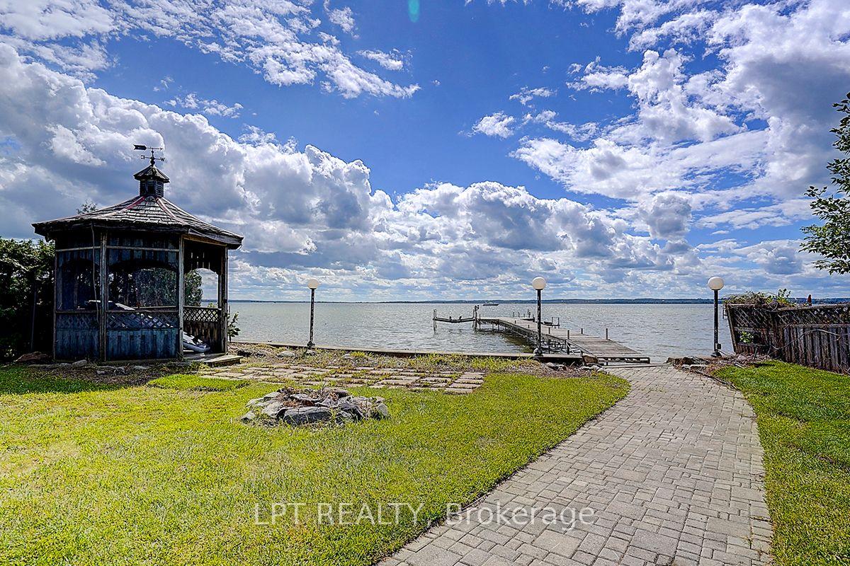 Photo 2 of 38 Metropolitan Crescent, Georgina, Keswick North — HOMEH