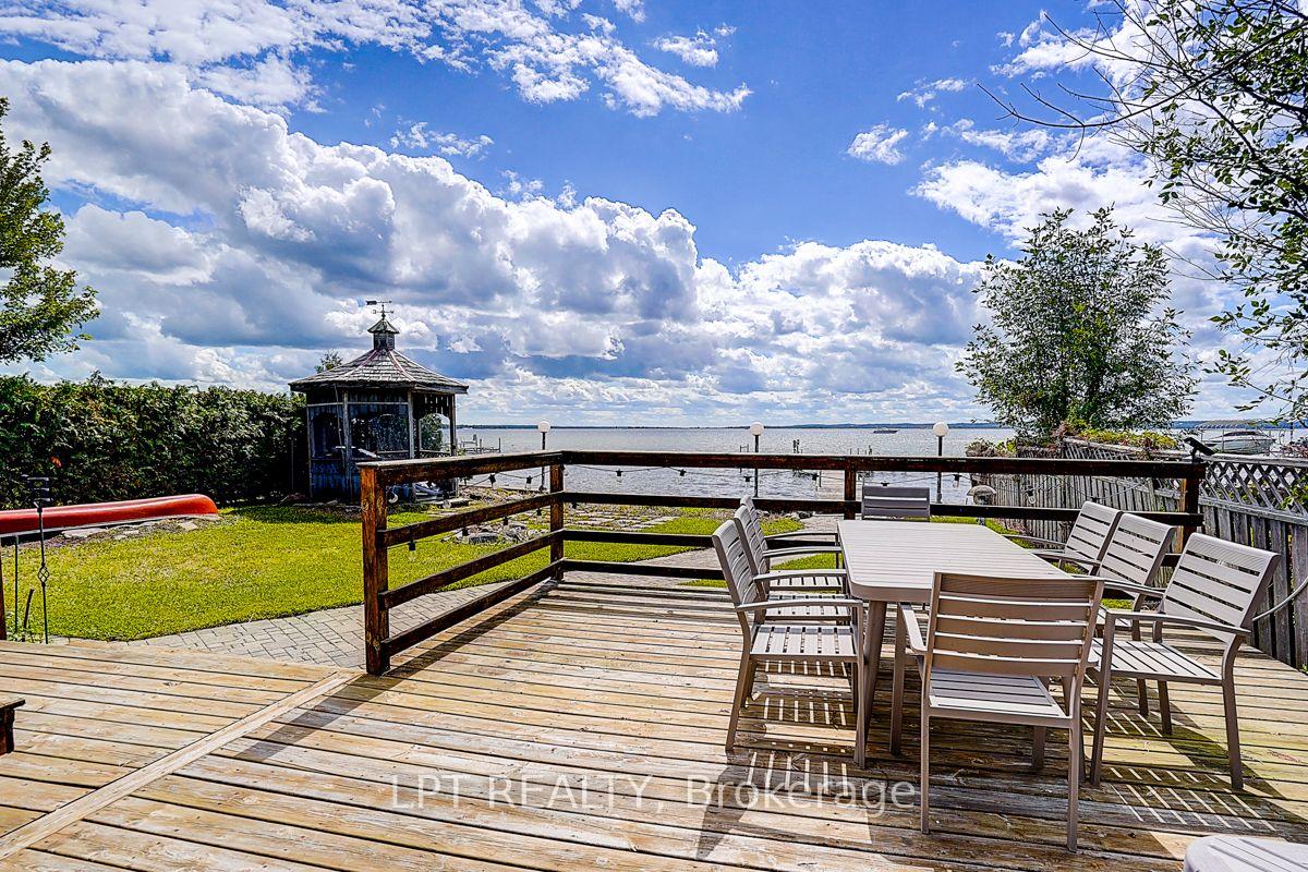 Photo 8 of 38 Metropolitan Crescent, Georgina, Keswick North — HOMEH