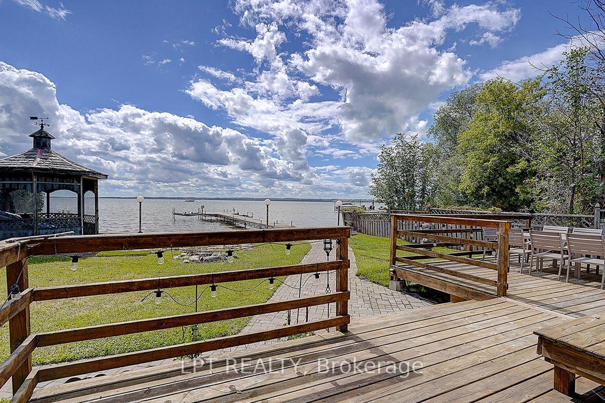 Photo 9 of 38 Metropolitan Crescent, Georgina, Keswick North — HOMEH