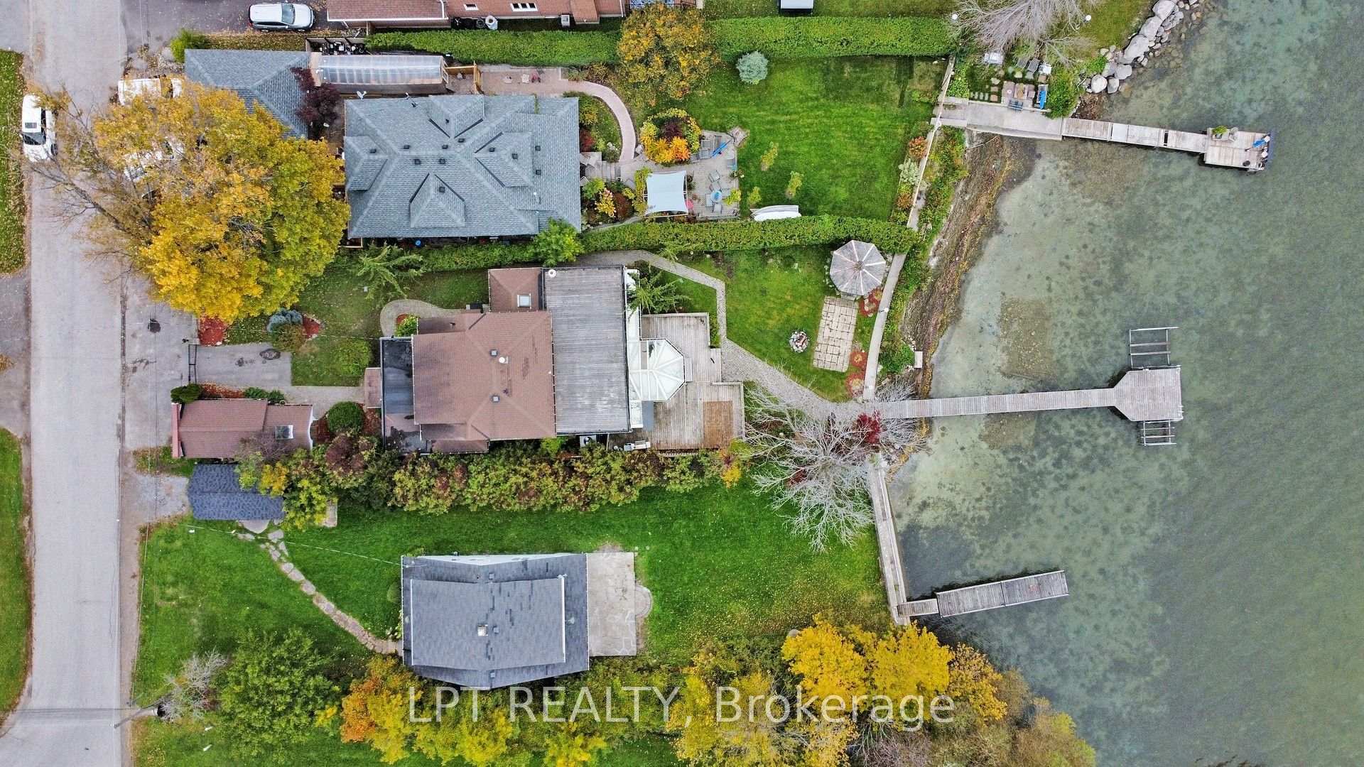 Photo 12 of 38 Metropolitan Crescent, Georgina, Keswick North — HOMEH