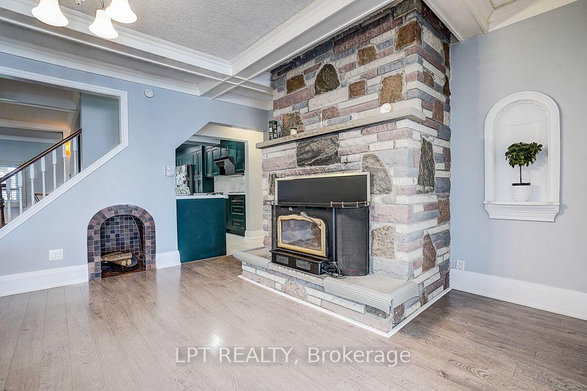 Photo 21 of 38 Metropolitan Crescent, Georgina, Keswick North — HOMEH
