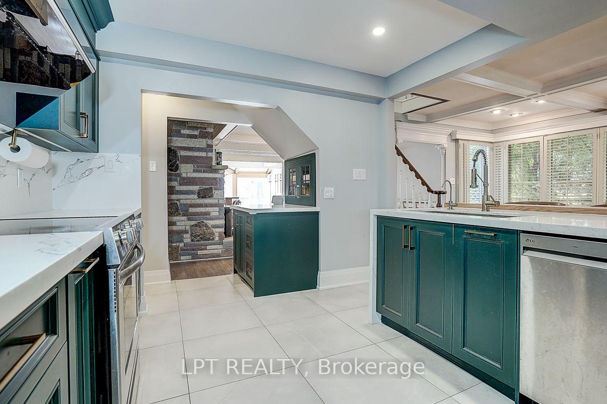 Photo 29 of 38 Metropolitan Crescent, Georgina, Keswick North — HOMEH