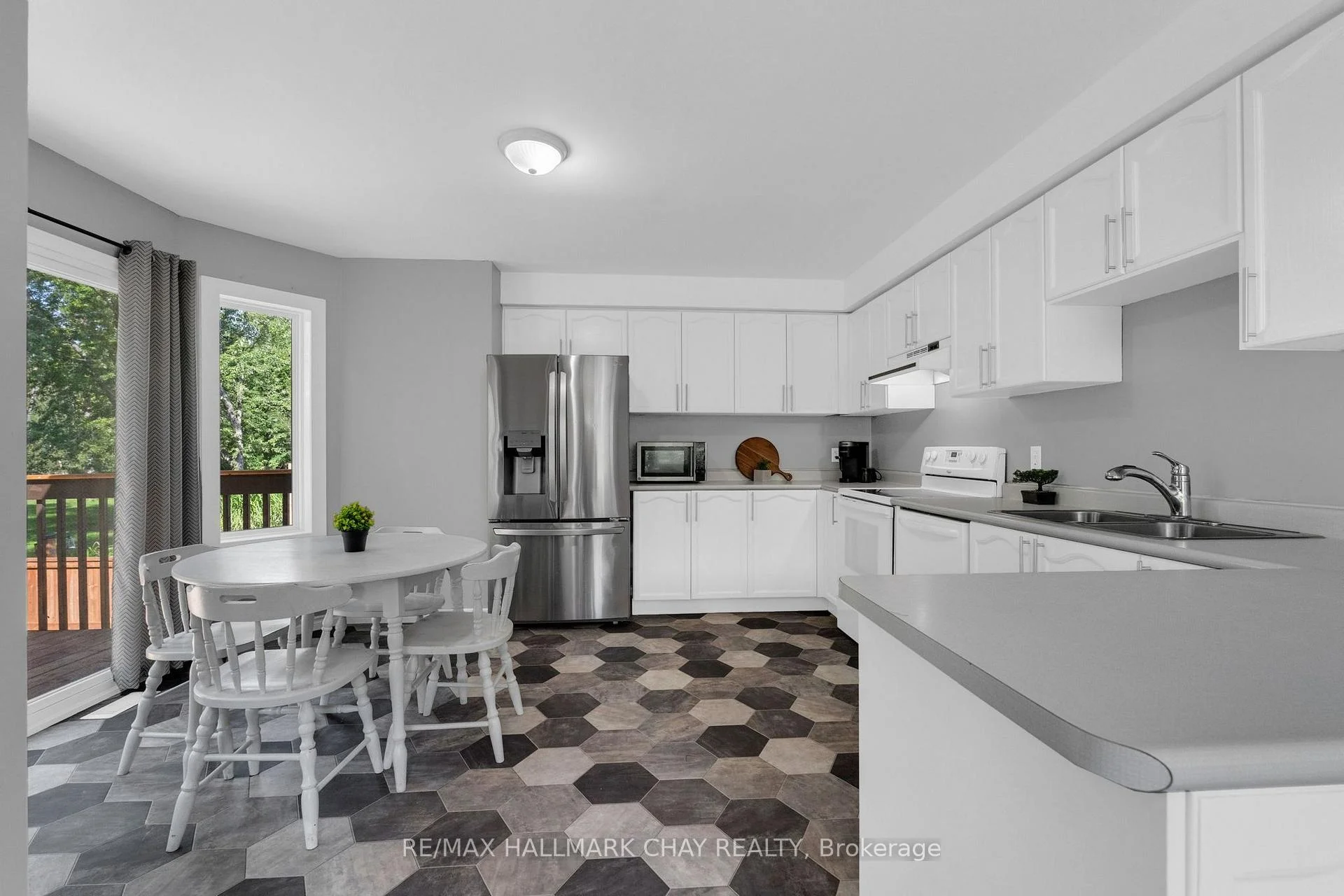 Photo 22 of 5 Harbour Crescent, Wasaga Beach — HOMEH