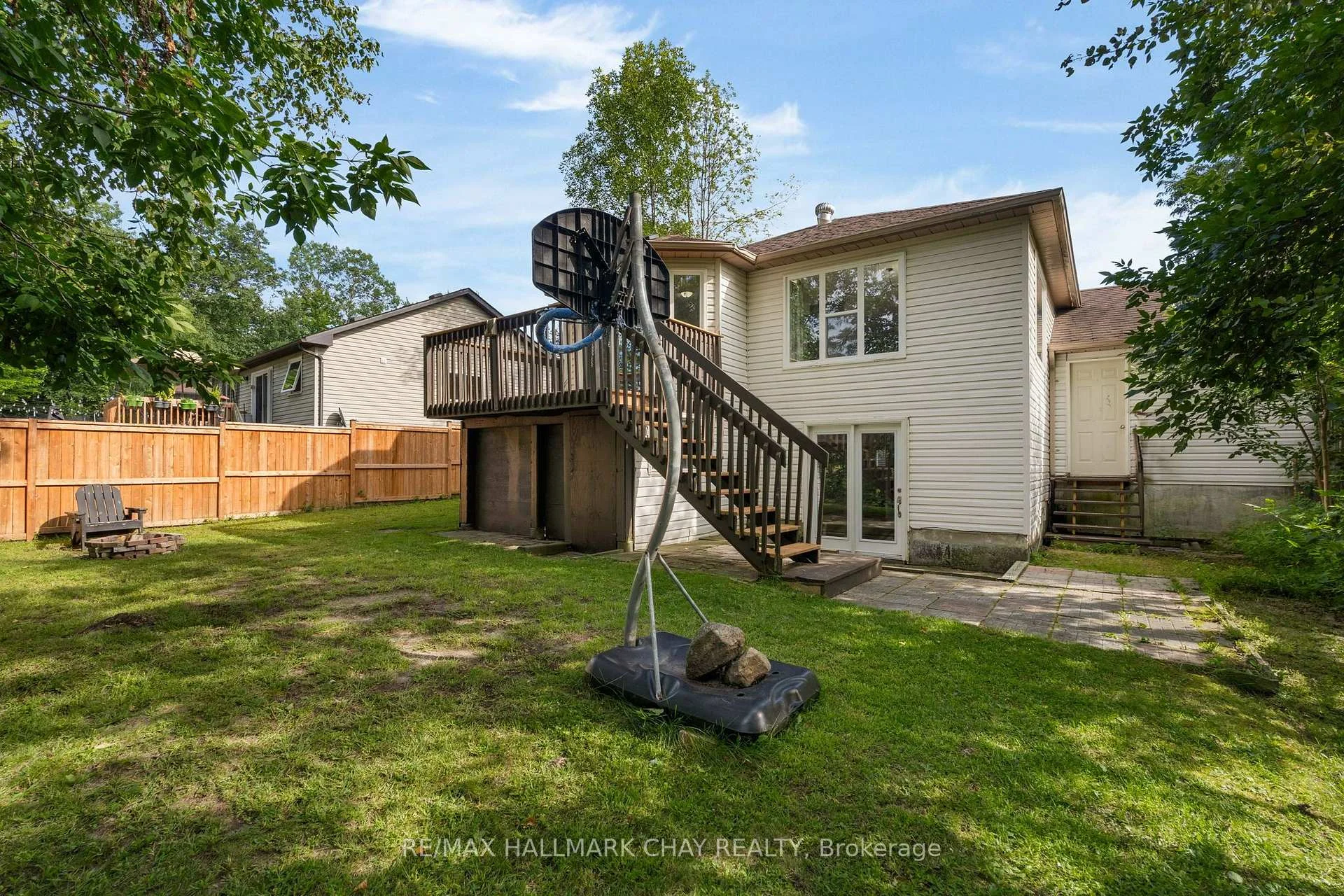 Photo 40 of 5 Harbour Crescent, Wasaga Beach — HOMEH