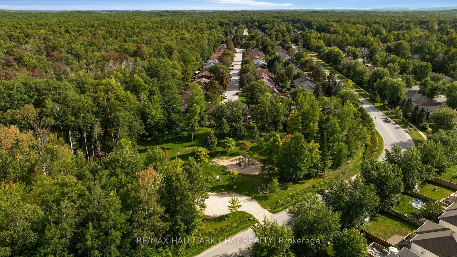 Photo 51 of 5 Harbour Crescent, Wasaga Beach — HOMEH