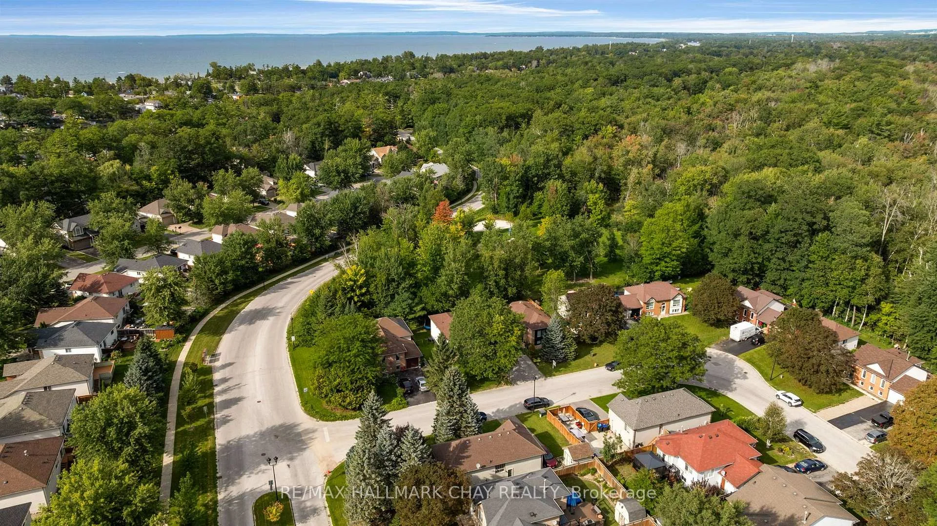 Photo 54 of 5 Harbour Crescent, Wasaga Beach — HOMEH