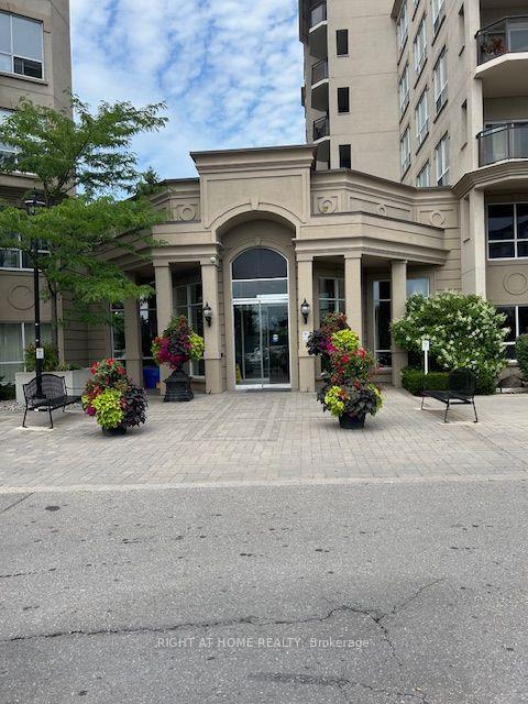 Photo of Unit 403, 2 Maison Parc Court