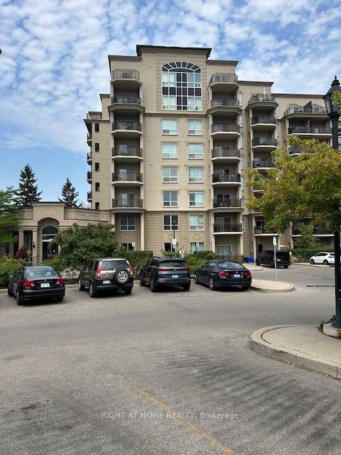Photo 3 of Unit 403, 2 Maison Parc Court, Vaughan, Lakeview Estates — HOMEH
