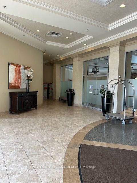 Photo 8 of Unit 403, 2 Maison Parc Court, Vaughan, Lakeview Estates — HOMEH