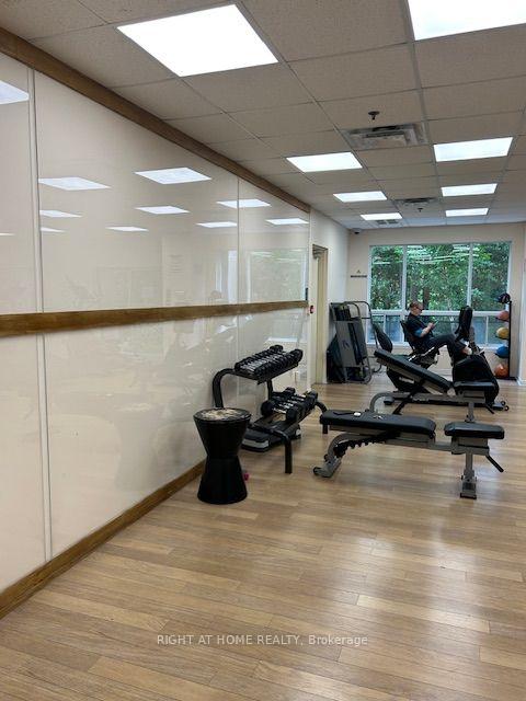 Photo 9 of Unit 403, 2 Maison Parc Court, Vaughan, Lakeview Estates — HOMEH