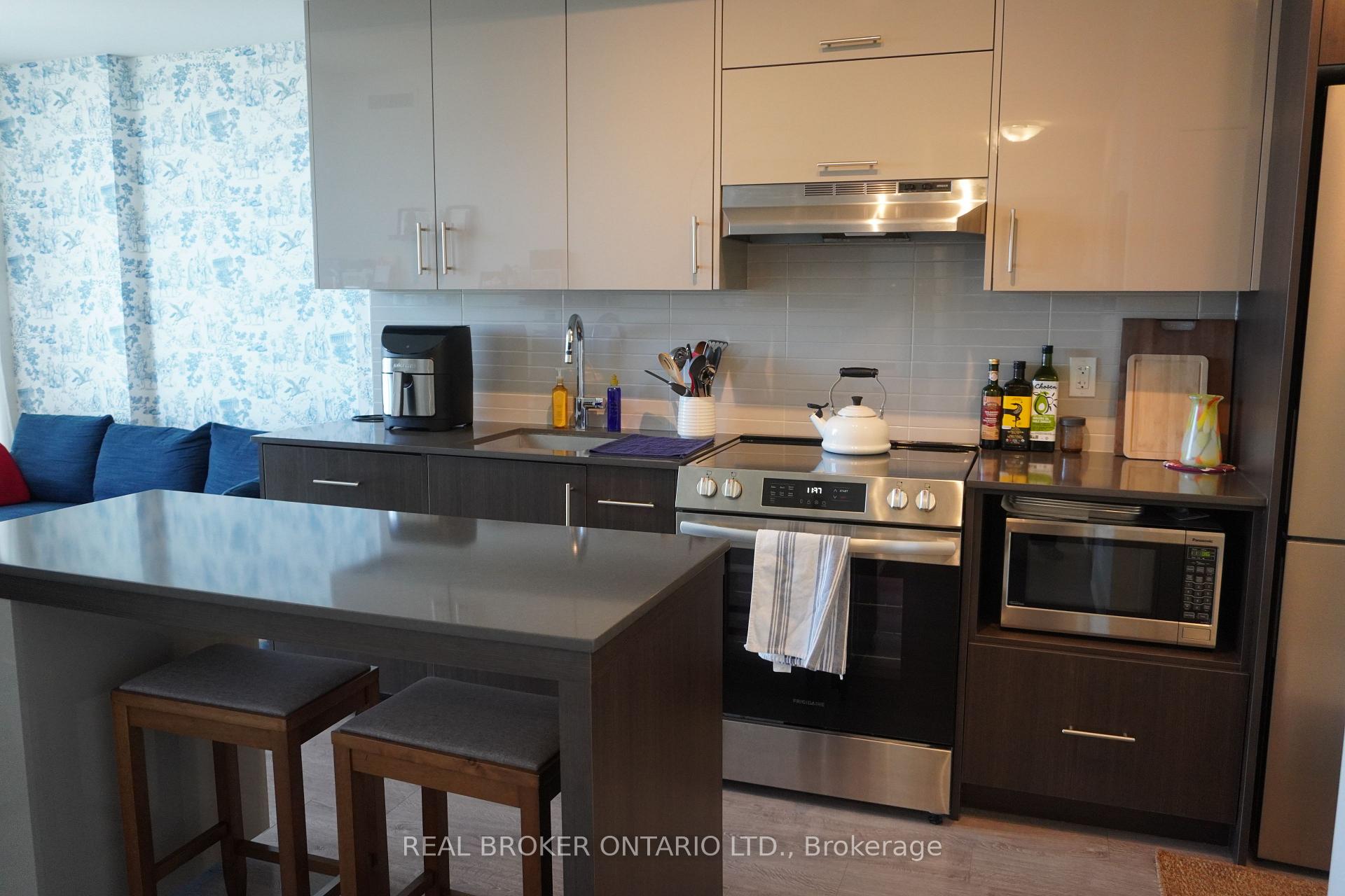 Photo 6 of Unit 1908, 188 Fairview Mall Drive, North York, Don Valley Village — HOMEH