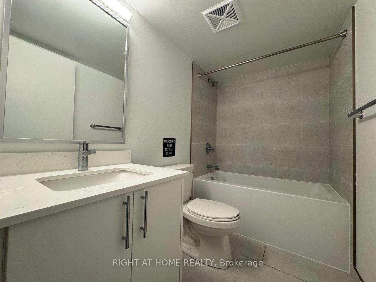 Photo 11 of Unit 324, 3 Strathgowan Avenue, Toronto, Lawrence Park South — HOMEH