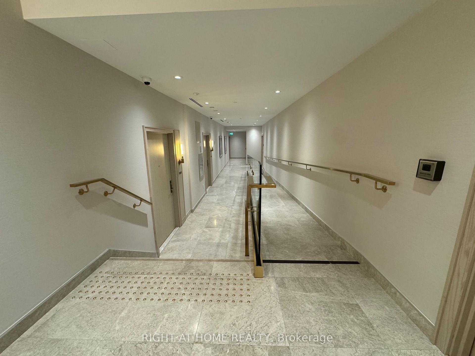 Photo 22 of Unit 324, 3 Strathgowan Avenue, Toronto, Lawrence Park South — HOMEH