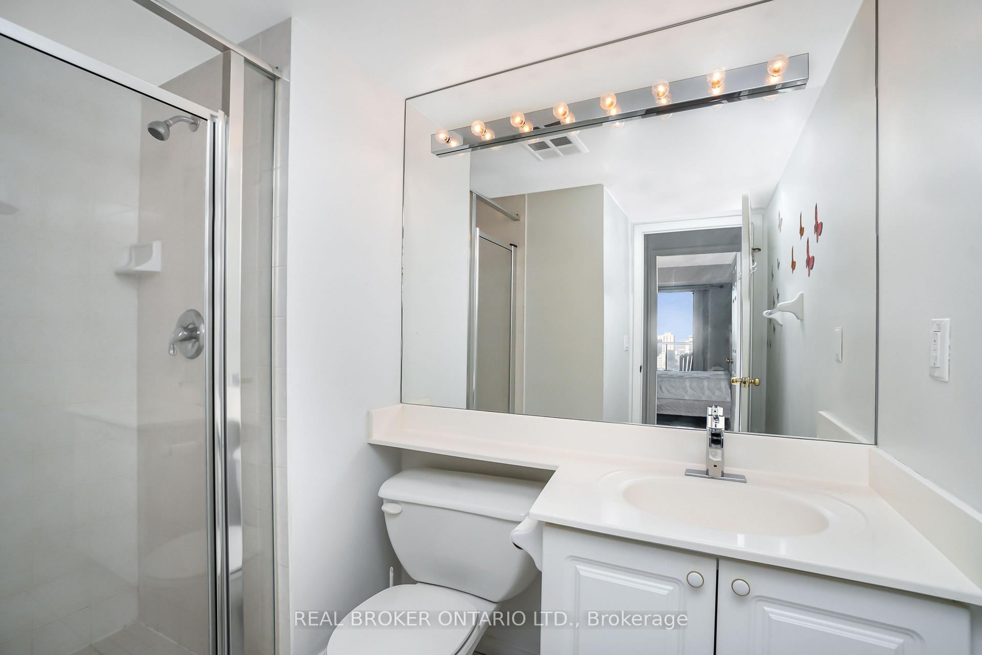 Photo 6 of Unit 1908, 909 Bay Street, Toronto, Bay Street Corridor — HOMEH