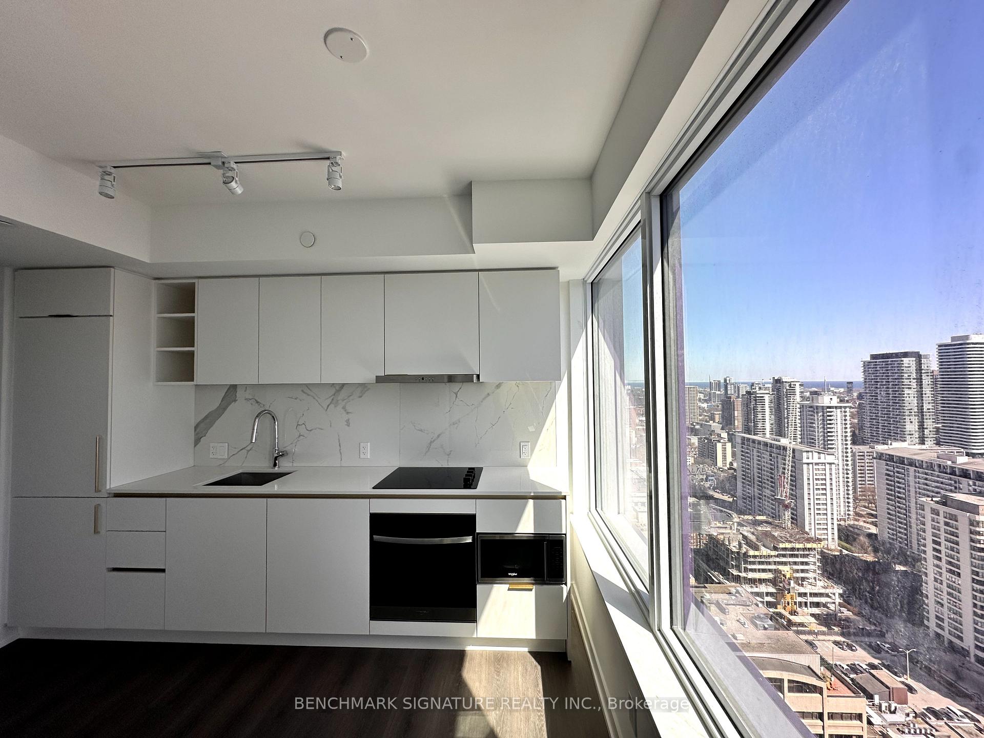 Photo 5 of Unit 3515, 8 Wellesley Street W, Toronto, Bay Street Corridor — HOMEH