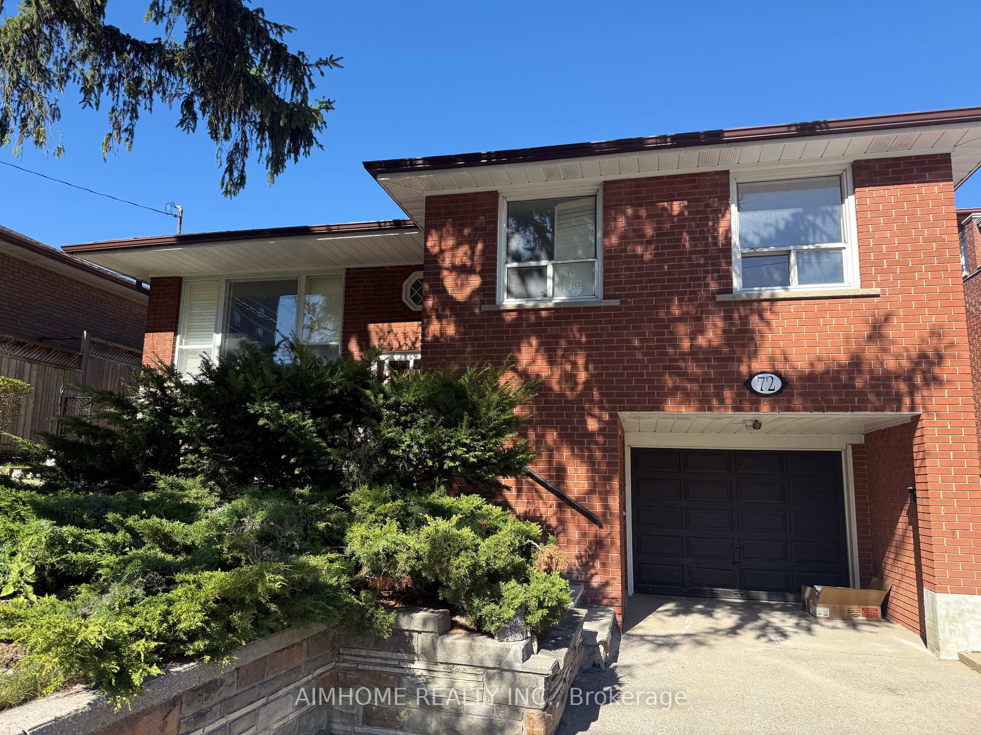 Photo 1 of Unit Bsmt #2, 72 La Rose Avenue, Etobicoke, Humber Heights — HOMEH